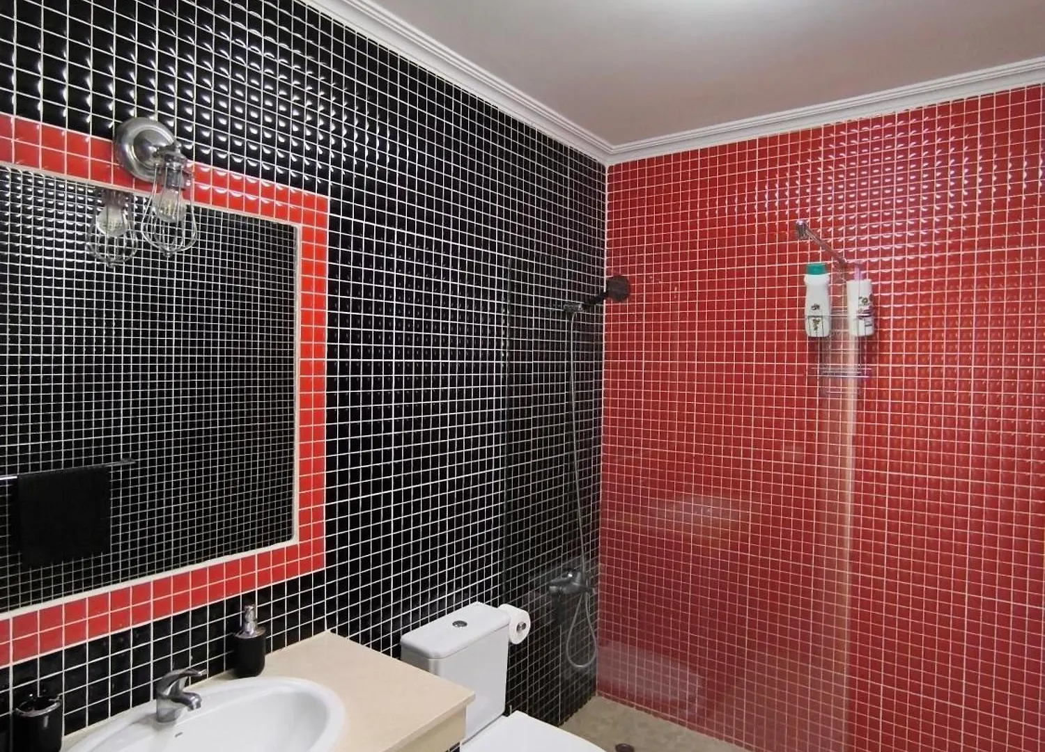 Beautiful Villa - 4 Bedrooms, Heated Pool, 2 Priv Car Park Places, Fibre Net, Tv Channels Costa Adeje  Spain