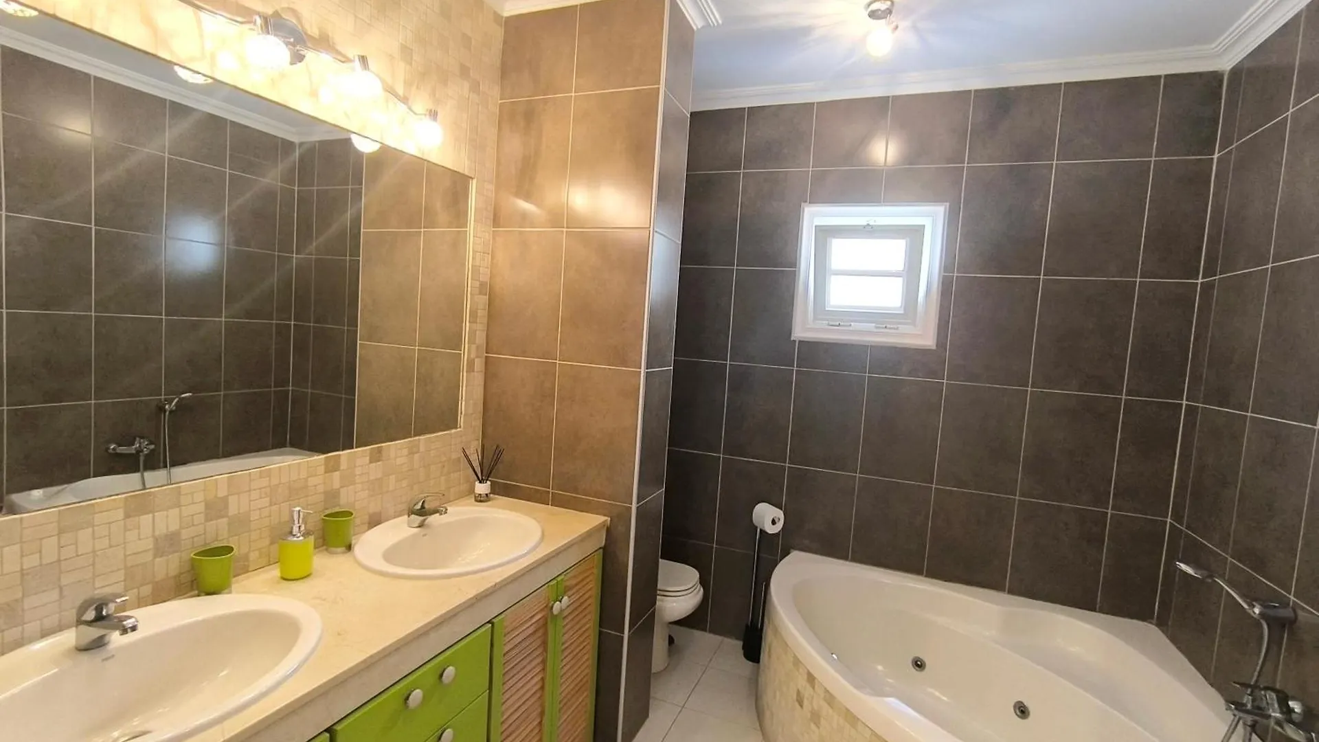 Beautiful Villa - 4 Bedrooms, Heated Pool, 2 Priv Car Park Places, Fibre Net, Tv Channels Costa Adeje