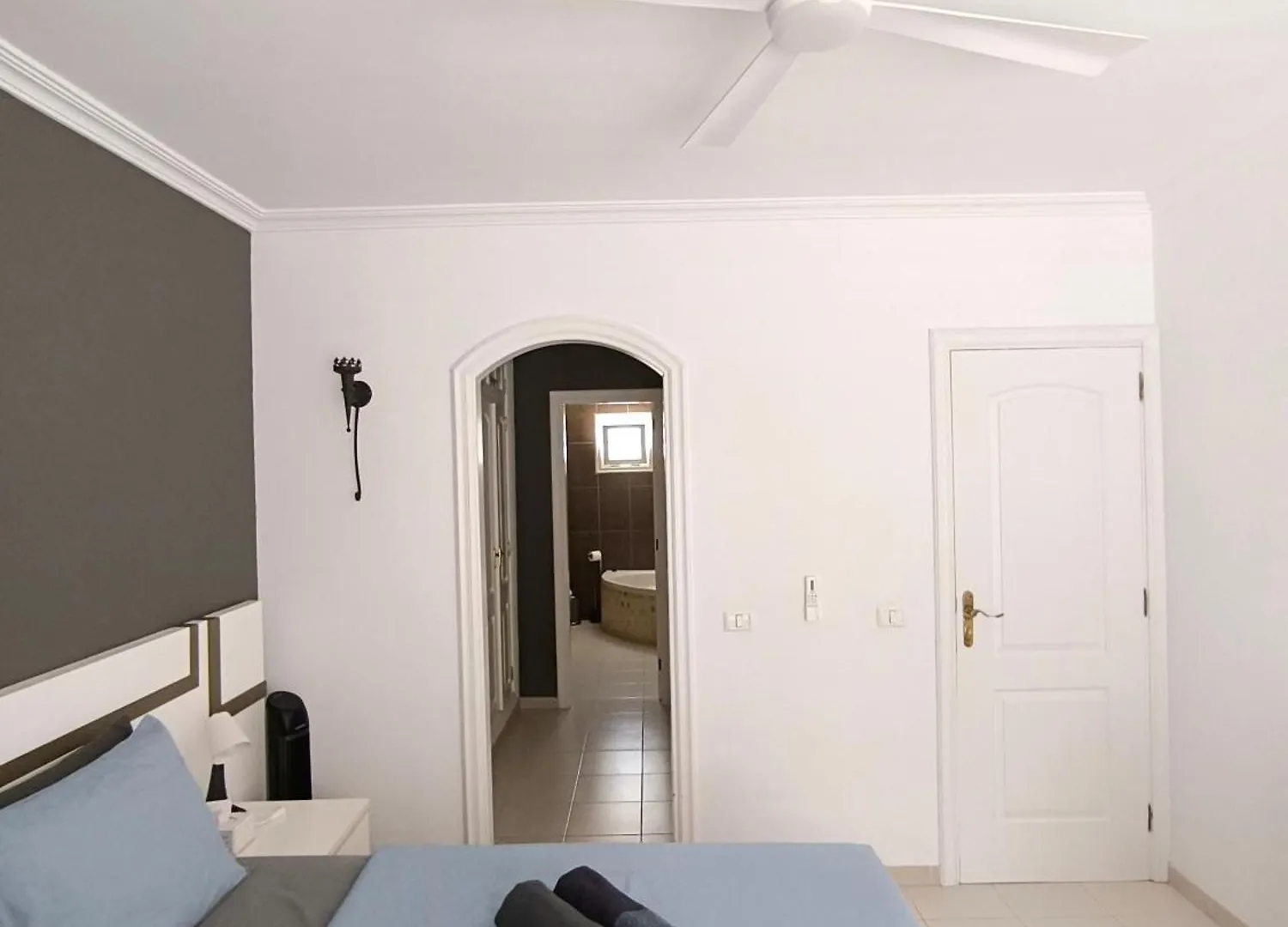 Beautiful Villa - 4 Bedrooms, Heated Pool, 2 Priv Car Park Places, Fibre Net, Tv Channels Costa Adeje